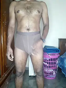 Snapshot of SuranSexy33 chatting on 2, 11, 2025 SuranSexy33 online show from 2, 11, 2025