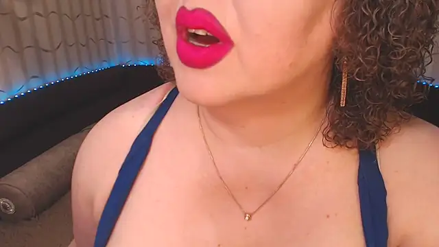 Snapshot of BustyKatty chatting on 4, 1, 2025 BustyKatty online show from 4, 1, 2025