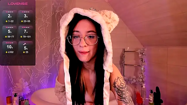 Snapshot of Dark_Lola_ chatting on 17, 12, 2024 Dark Lola online show from 17, 12, 2024