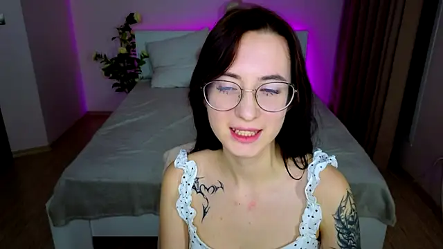 Snapshot of Dark_Lola_ chatting on 17, 1, 2025 Dark Lola online show from 17, 1, 2025