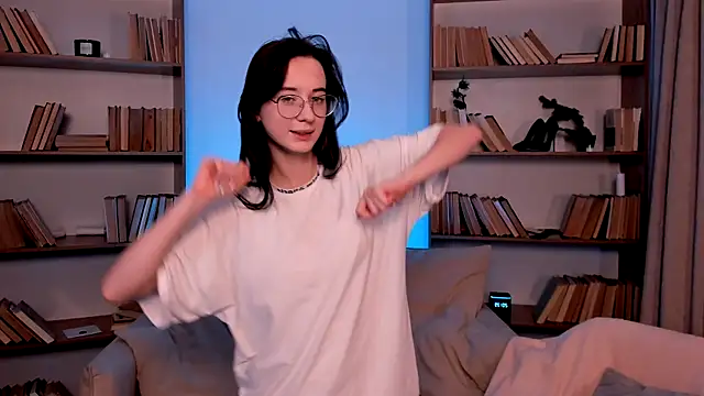 Snapshot of Dark_Lola_ chatting on 3, 2, 2025 Dark Lola online show from 3, 2, 2025