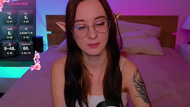 Snapshot of Dark_Lola_ chatting on 8, 2, 2025 Dark Lola online show from 8, 2, 2025