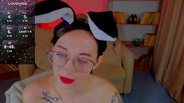 Snapshot of Dark_Lola_ chatting on 4, 3, 2025 Dark Lola online show from 4, 3, 2025