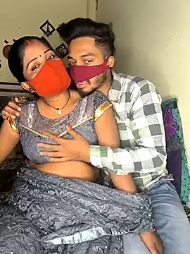 Snapshot of Indian_Lust_Couple chatting on 7, 3, 2025 Indian Lust Couple online show from 7, 3, 2025