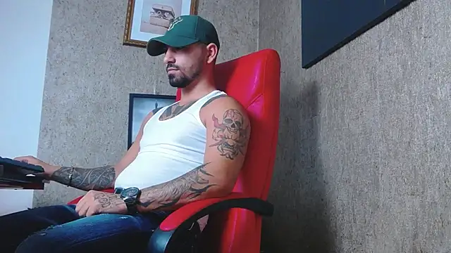 Snapshot of NigelBoydXXX chatting on 26, 1, 2025 NigelBoydXXX online show from 26, 1, 2025