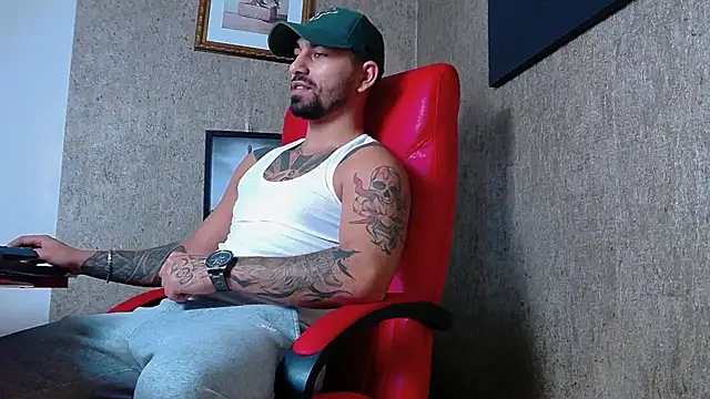 Snapshot of NigelBoydXXX chatting on 30, 1, 2025 NigelBoydXXX online show from 30, 1, 2025