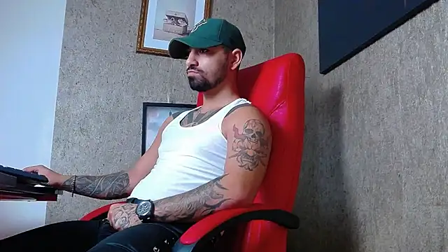 Snapshot of NigelBoydXXX chatting on 3, 2, 2025 NigelBoydXXX online show from 3, 2, 2025