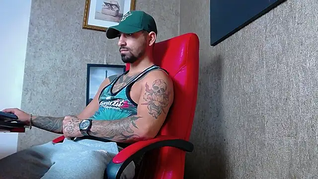 Snapshot of NigelBoydXXX chatting on 3, 2, 2025 NigelBoydXXX online show from 3, 2, 2025
