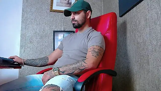 Snapshot of NigelBoydXXX chatting on 15, 2, 2025 NigelBoydXXX online show from 15, 2, 2025