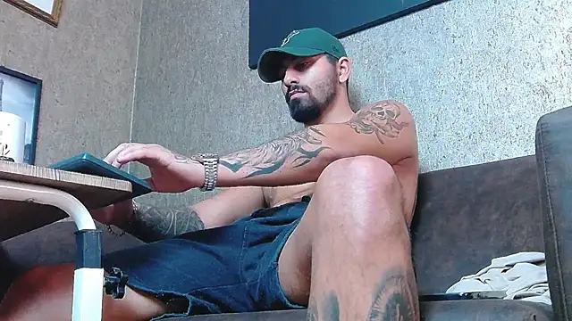 Snapshot of NigelBoydXXX chatting on 26, 2, 2025 NigelBoydXXX online show from 26, 2, 2025