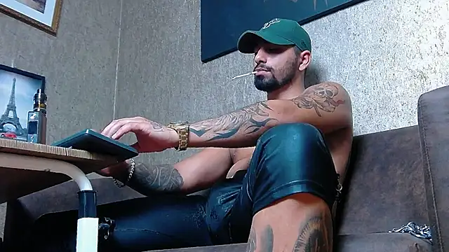Snapshot of NigelBoydXXX chatting on 21, 3, 2025 NigelBoydXXX online show from 21, 3, 2025