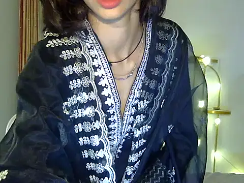 Snapshot of MAAYRA_09 chatting on 22, 10, 2025 MAAYRA 09 online show from 22, 10, 2025