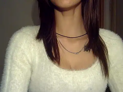 Snapshot of MAAYRA_09 chatting on 5, 12, 2025 MAAYRA 09 online show from 5, 12, 2025