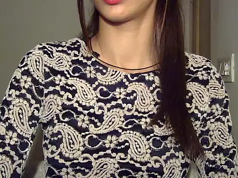 Snapshot of MAAYRA_09 chatting on 14, 12, 2025 MAAYRA 09 online show from 14, 12, 2025