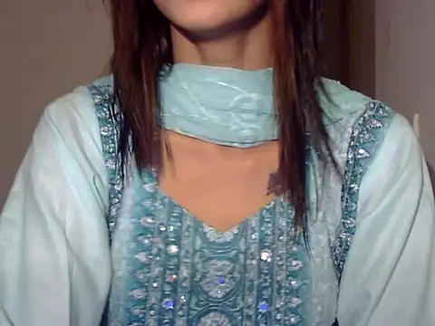 Snapshot of MAAYRA_09 chatting on 17, 12, 2025 MAAYRA 09 online show from 17, 12, 2025