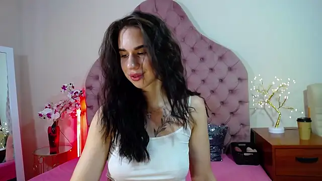 Snapshot of Erikka__ chatting on 2, 7, 2026 Erikka online show from 2, 7, 2026