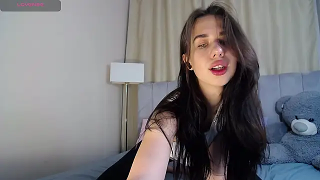 Snapshot of Erikka__ chatting on 23, 7, 2026 Erikka online show from 23, 7, 2026