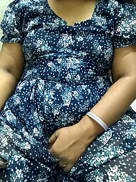 Snapshot of MaaliiiPonuTamil chatting on 19, 4, 2026 MaaliiiPonuTamil online show from 19, 4, 2026