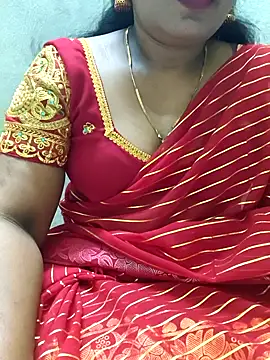 Snapshot of MaaliiiPonuTamil chatting on 26, 5, 2026 MaaliiiPonuTamil online show from 26, 5, 2026
