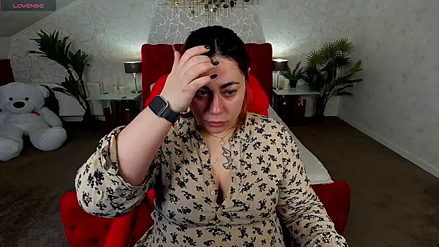 Kittywakee online show from 5, 2, 2025