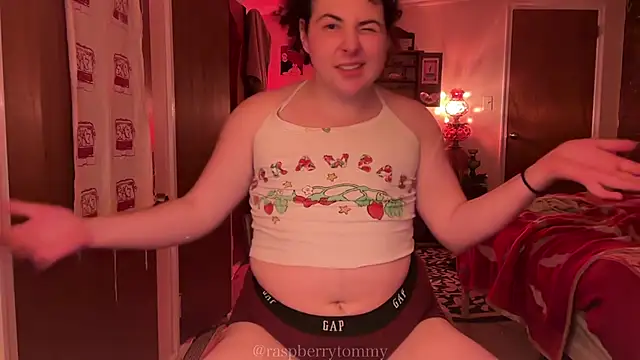 Snapshot of RaspberryTommyFTM chatting on 12, 3, 2026 RaspberryTommyFTM online show from 12, 3, 2026