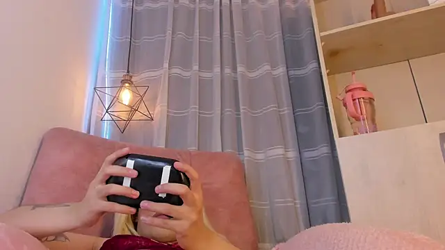 Nyx  Blackwood online show from 15, 2, 2026