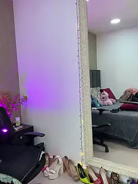 Mariana c1 online show from 5, 2, 2025