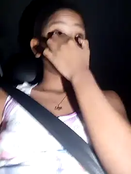 Snapshot of Luciia_cute chatting on 8, 1, 2025 Luciia cute online show from 8, 1, 2025