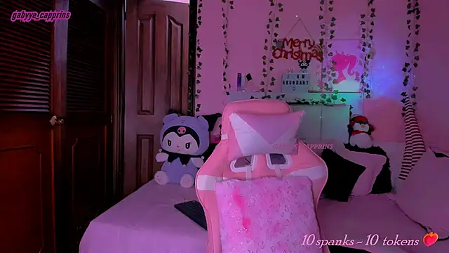 Snapshot of gabyye_capprins chatting on 4, 12, 2025 gabyye capprins online show from 4, 12, 2025