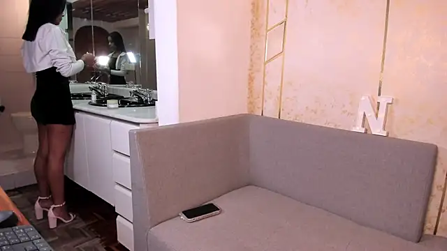 natali henao online show from 31, 12, 2024