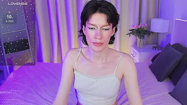 Kolette Gray online show from 20, 2, 2025