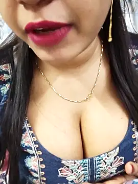 Snapshot of Sania-Love chatting on 7, 5, 2026 Sania-Love online show from 7, 5, 2026