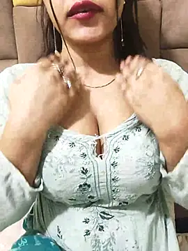Snapshot of Sania-Love chatting on 11, 7, 2026 Sania-Love online show from 11, 7, 2026