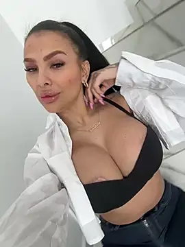 firesbomb777 online show from 17, 2, 2025