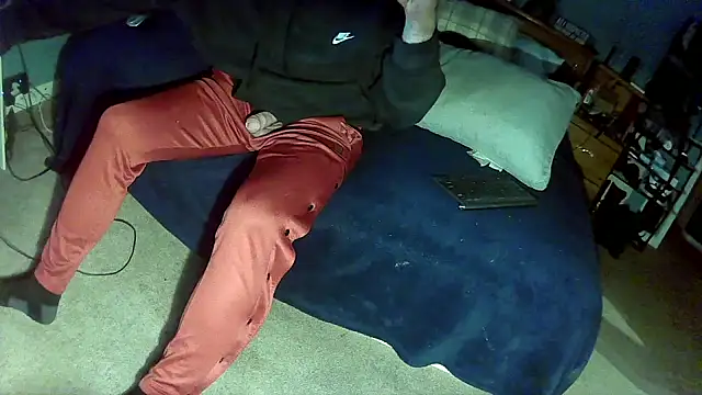 Snapshot of Spunwhiteboy1992 chatting on 23, 12, 2025 Spunwhiteboy1992 online show from 23, 12, 2025