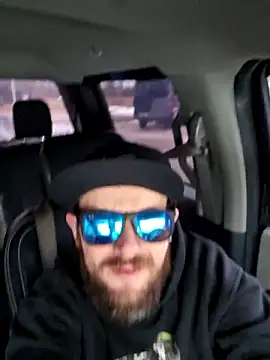 Snapshot of Spunwhiteboy1992 chatting on 14, 2, 2026 Spunwhiteboy1992 online show from 14, 2, 2026