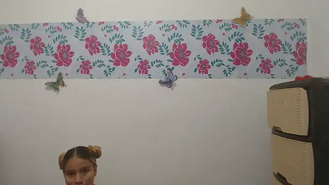 Snapshot of Naomi991 chatting on 5, 3, 2025 Naomi991 online show from 5, 3, 2025