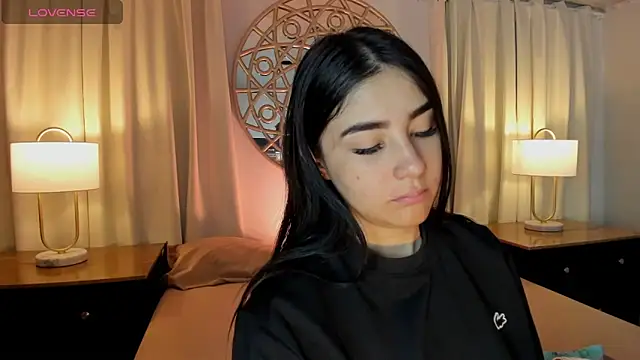 Snapshot of Belliinda_21 chatting on 12, 5, 2026 Belliinda 21 online show from 12, 5, 2026