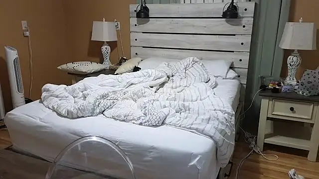 Snapshot of TexasTattooedHouseWife chatting on 7, 11, 2025 TexasTattooedHouseWife online show from 7, 11, 2025