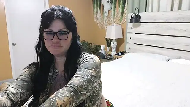 Snapshot of TexasTattooedHouseWife chatting on 16, 6, 2026 TexasTattooedHouseWife online show from 16, 6, 2026