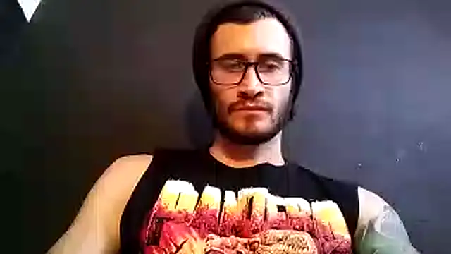 Snapshot of Loggan_donnelly chatting on 18, 10, 2025 Loggan donnelly online show from 18, 10, 2025