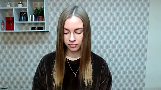 AlisaCatty  online show from 5, 12, 2024