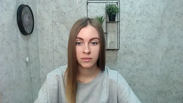 AlisaCatty  online show from 11, 12, 2024