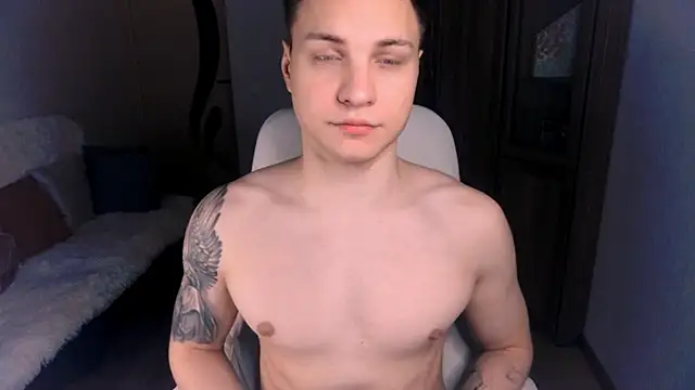 handsome guy01 online show from 14, 1, 2025