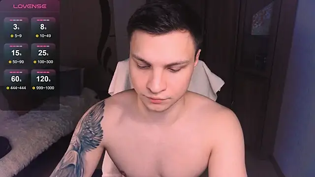 handsome guy01 online show from 22, 1, 2025