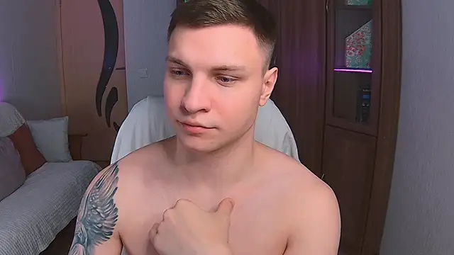 handsome guy01 online show from 7, 3, 2025