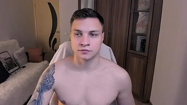 handsome guy01 online show from 15, 9, 2025