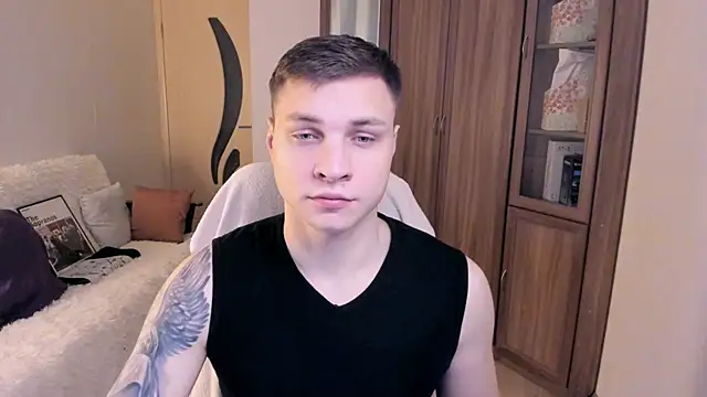 handsome guy01 online show from 19, 9, 2025