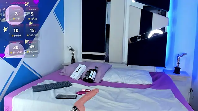 BritannyClaire online show from 27, 2, 2025