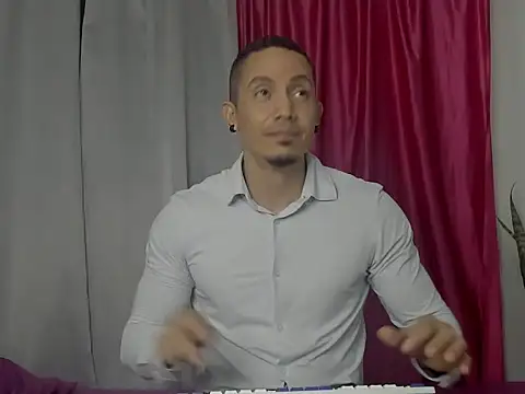 Snapshot of Alex_motta chatting on 1, 1, 2025 Alex motta online show from 1, 1, 2025